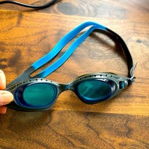 Speedo swimming googles in perfect condition